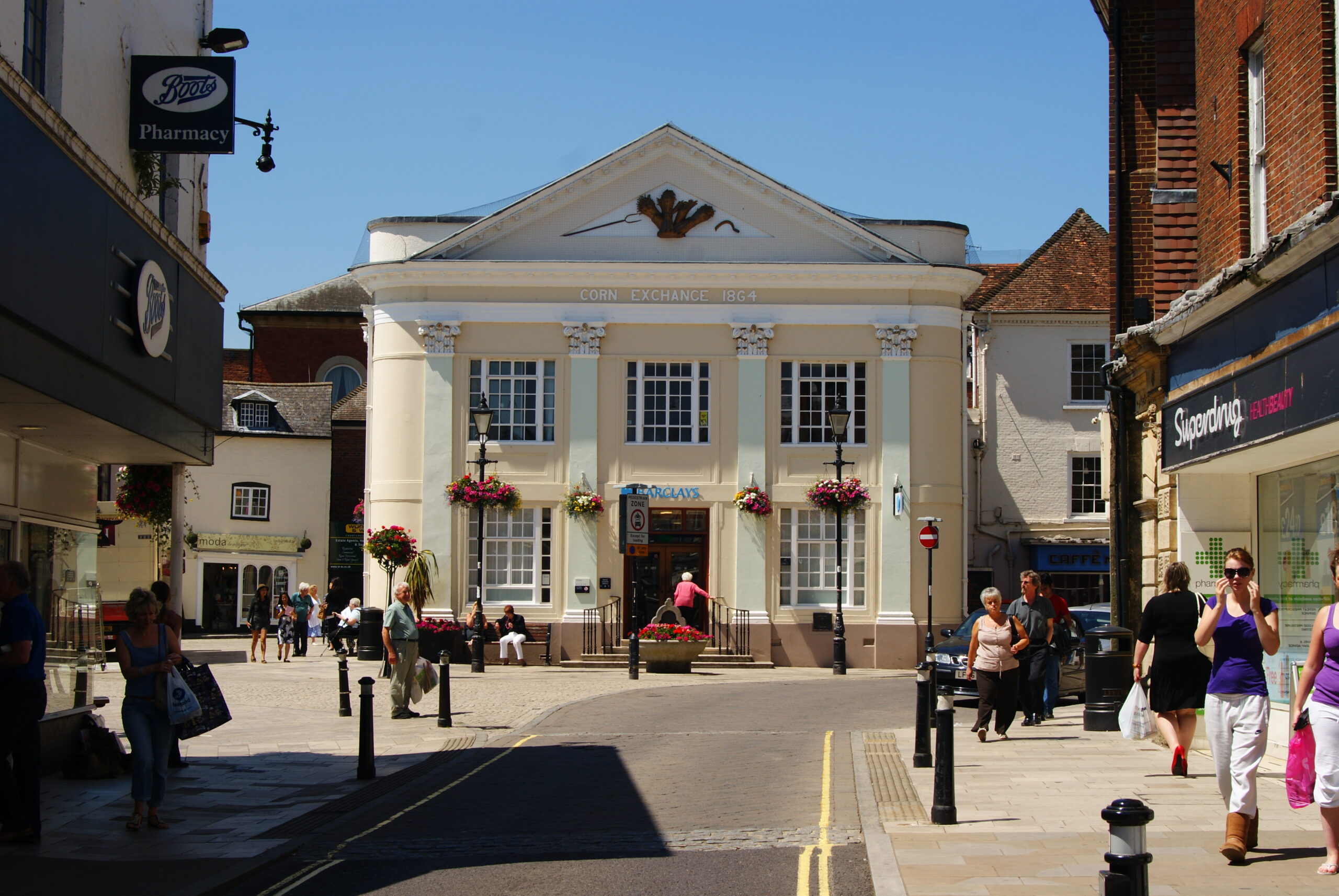 Photo of the Corn Exchange in Romsey for window cleaning Romsey and surrounding areas